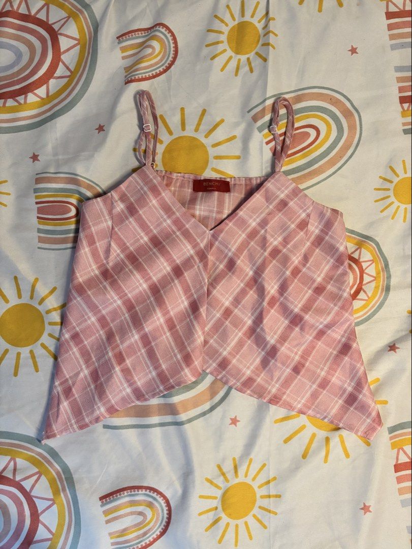 Bench Cropped Sleeveless (Category: Sleeveless) located in Cainta. Submitted by clnpink (Listing ID 1461094017, Image 1). Description: 📍Baguio .