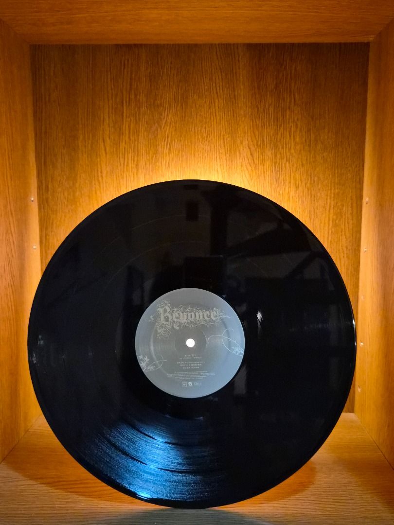 Beyoncé – B'Day (Category: Vinyls) located in Manila. Submitted by jarodaily (Listing ID 1461050152, Image 2). Description: 2 x Vinyl, LP, Album, Repress, 180G Kindly note that the photo shown is for reference only and does not depict the exact item for sale. Looking for something else? DM us for pre-orders and price quotation 🔍 .