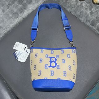 (Category: ) located in . Submitted by thriftngrind (Listing ID 1461058987, Image 1). Description: .