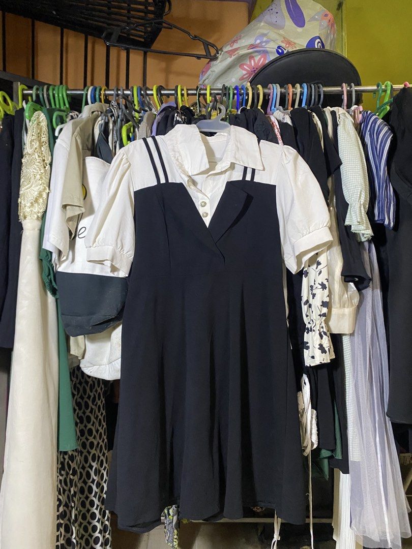 Black and White Puff Sleeve Collared Dress (Category: Dresses) located in Caloocan City. Submitted by lienzonius (Listing ID 1461059787, Image 1). Description: - Cute black and white dress - Puff sleeves - Collared neckline - Button-up front - A-line skirt - Versatile for casual or semi-formal wear - Easy to style.
