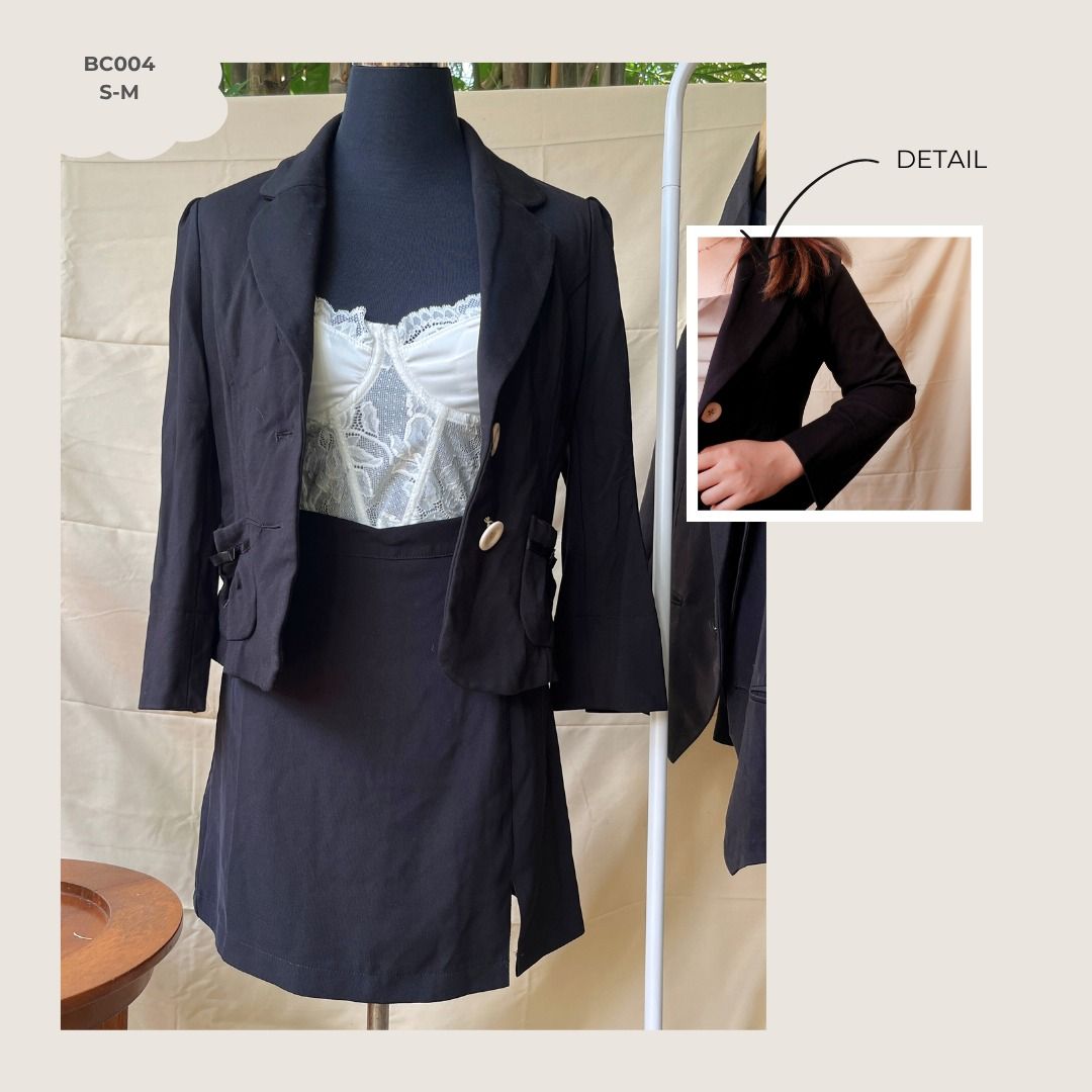 black buttoned office blazer for women | size s–m (Category: Coats, Jackets and Outerwear) located in Santa Rosa. Submitted by brnallsn (Listing ID 1461037411, Image 1). Description: color: blacsize: s–m condition: preloved, in good condition classy fitted black blazer with button and pocket details. perfect for office wear, interviews, meetings, formal occasions, or a chic corporate-girl outfit. ✨ bundle deal ౨ৎ ₱129 for one blazer ₱99 each when