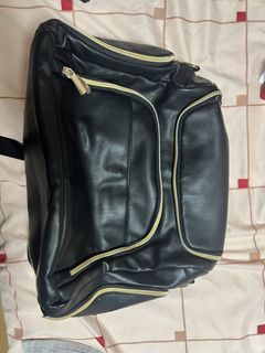 (Category: ) located in . Submitted by fashionsale (Listing ID 1461092406, Image 1). Description: .