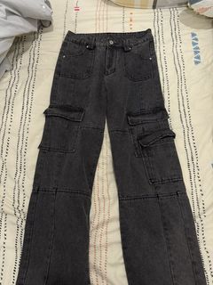 (Category: ) located in . Submitted by ahiechuan (Listing ID 1461102800, Image 1). Description: .