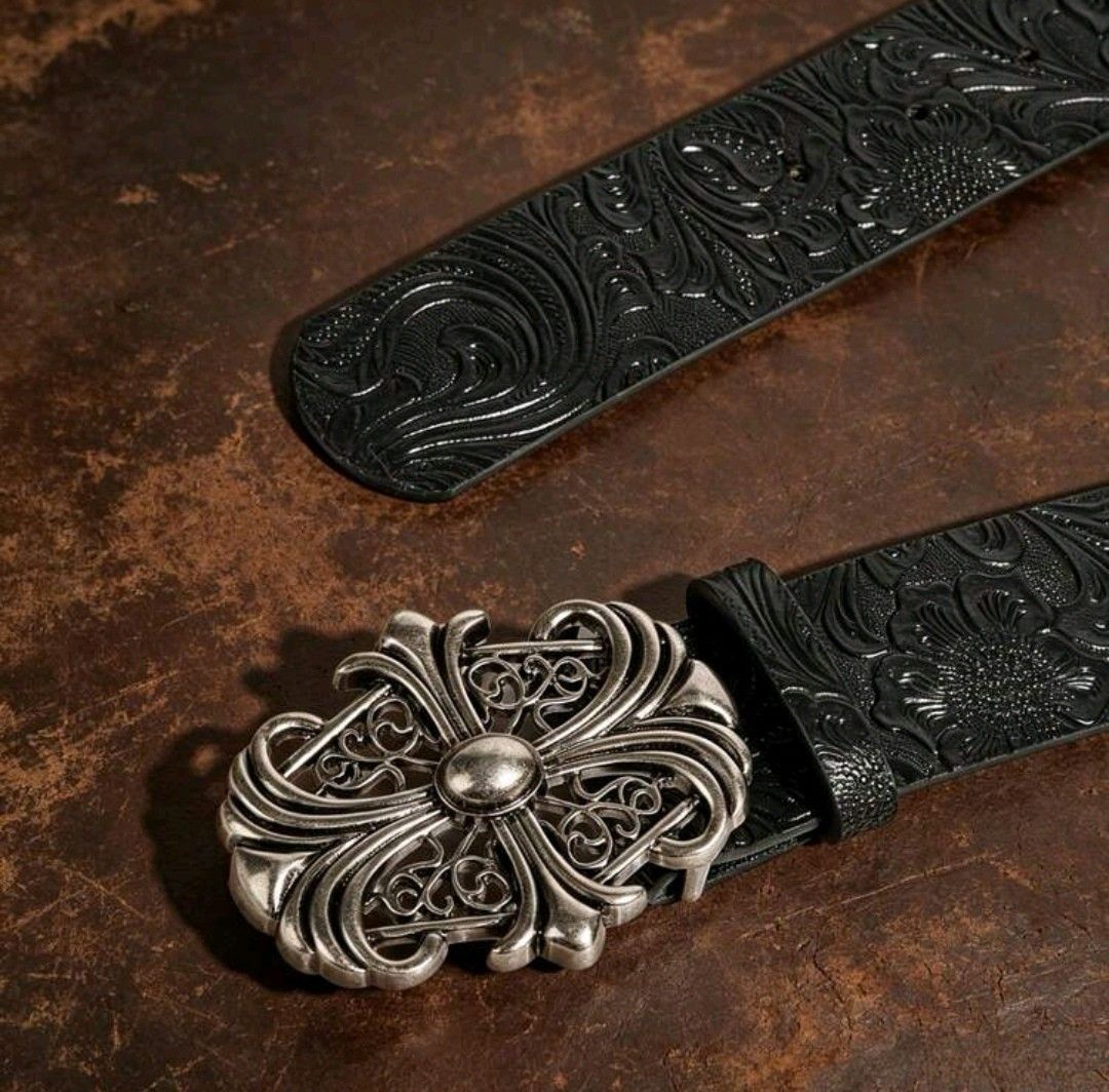 Black Leather Belt with Ornate Silver Buckle (Category: Belts) located in Manila. Submitted by zealriver-15dcdb (Listing ID 1461001256, Image 2). Description: leather chrome hearts belt.