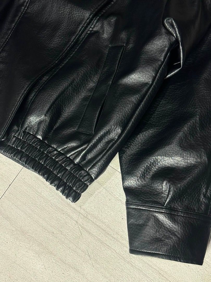 BLACK TRENDING LEATHER JACKET (Category: Coats, Jackets and Outerwear) located in Manila. Submitted by nb_thriftshop (Listing ID 1461072595, Image 3). Description: full zip leather jacket 25 length 22.5 width height 5'5 weight 65 kg brand new no issue .