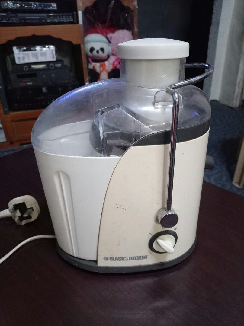 Black+Decker Juicer (Category: Juicers, Blenders & Grinders) located in Rizal. Submitted by zhyrille02 (Listing ID 1461108190, Image 1). Description: - Black+Decker juicer - Missing part highligthed on the photo - Fully functional and works well - Ideal for making fresh juice at home - Easy to operate and clean - Feel free to ask any questions!.
