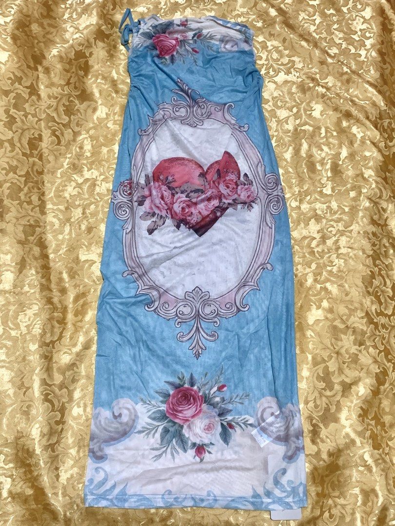 BLUE ASYMMETRICAL BEACH SKIRT (Category: Skirts) located in Taguig. Submitted by jane.klosette (Listing ID 1461023141, Image 2). Description: BRANDNEW Delivery via Lalamove/Gogo express 📍 Taguig.