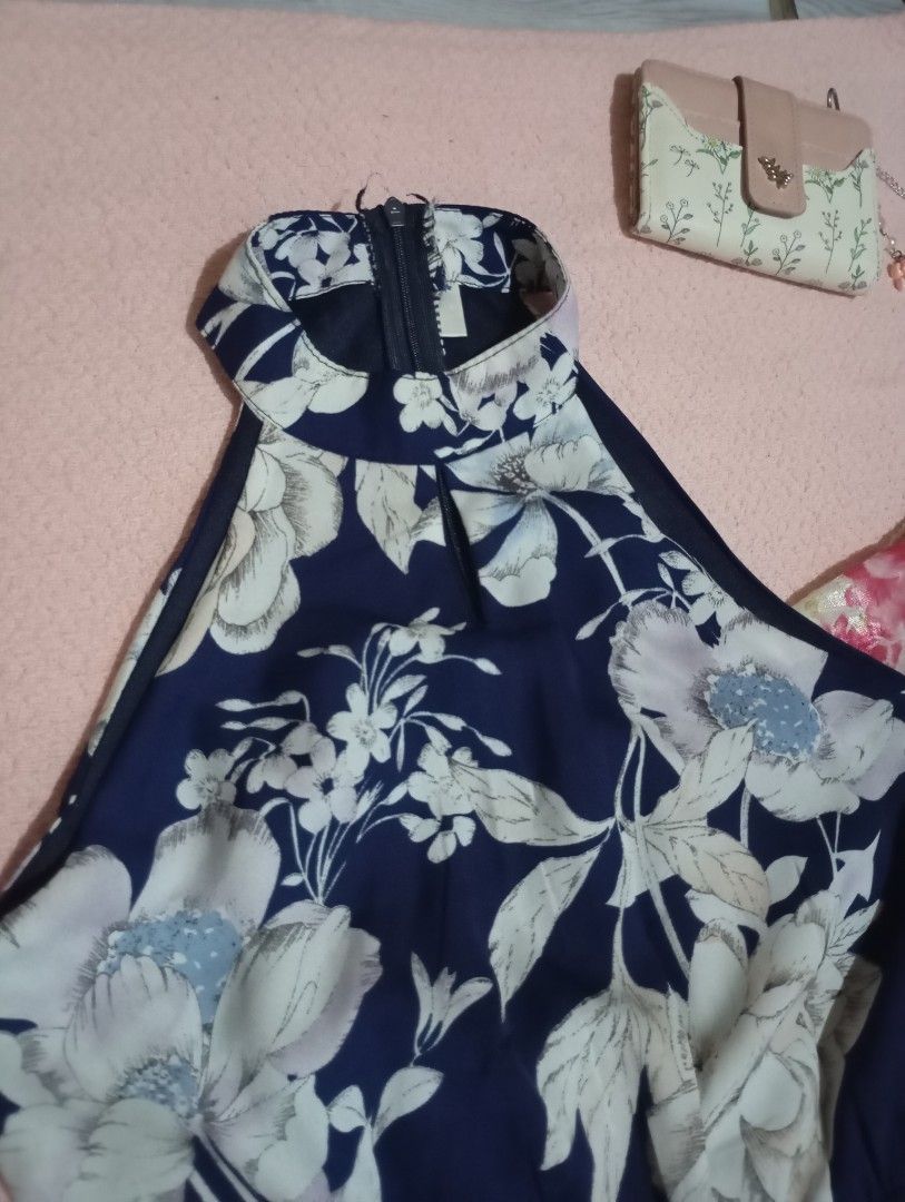 Blue dress (Category: Dresses) located in Manila. Submitted by gelly.bean.penguin (Listing ID 1461037587, Image 2). Description: .