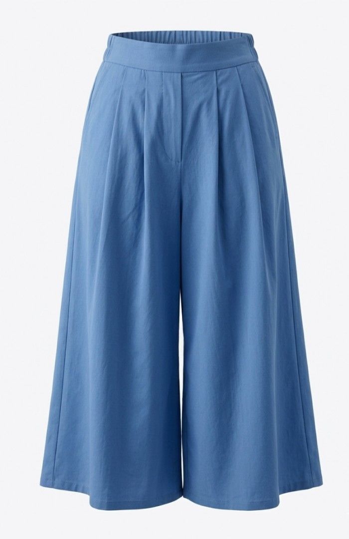 Blue Wide Leg Culottes Cropped Pants (Category: Other Bottoms) located in Baguio. Submitted by vyner_hues (Listing ID 1461094544, Image 1). Description: - Chic blue culottes with a stylish wide leg. - Flattering high-waisted design. - Comfortable elasticated back waistband. - Elegant front pleat detail. - Trendy cropped length. - Ideal for casual wear and warmer days..