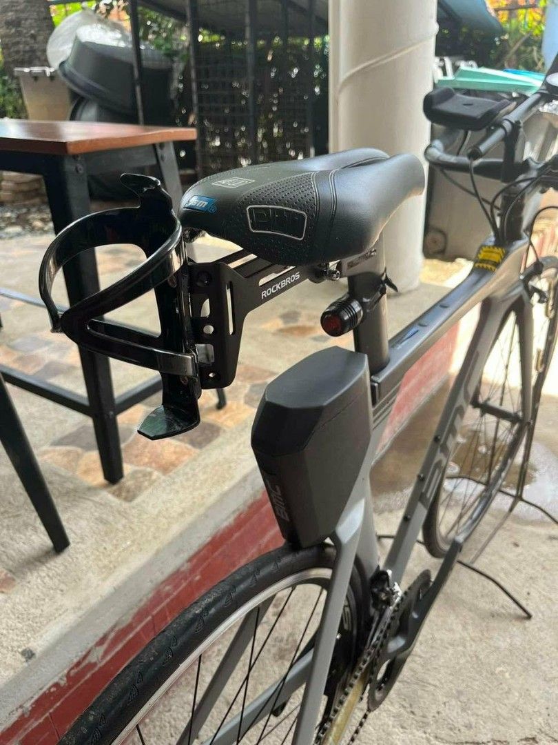 BMC Timemachine 02 (Category: Bicycles) located in Pateros City. Submitted by rclagumbay84942 (Listing ID 1461095501, Image 3). Description: BMC TimeMachine 02 Size Small, UCI approved carbon frame ✅ Shimano 105 5800 groupset ✅ 53-38 Crank ✅ 11spd cogs 11-28, ✅ 105 calipers with Profile Design brake levers ✅ Ultegra shifters 11spd ✅ Shimano RS rims, Continental Gatorskin 700x25c ✅ T4+ Profile Design Aero bars and base bar Freebies: BMC utility bo