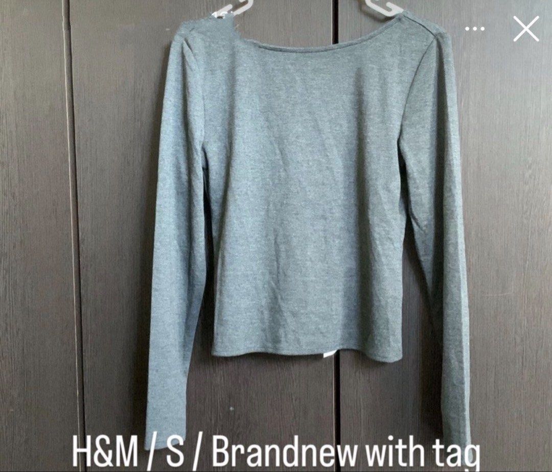 BNWT Authentic H&M Women’s Low Back Blouse (Category: Longsleeves) located in Quezon City. Submitted by etcetcshop (Listing ID 1461050636, Image 1). Description: BNWT Authentic H&M Women’s Low Back Blouse Size on tag: Small Shipping: J&T.