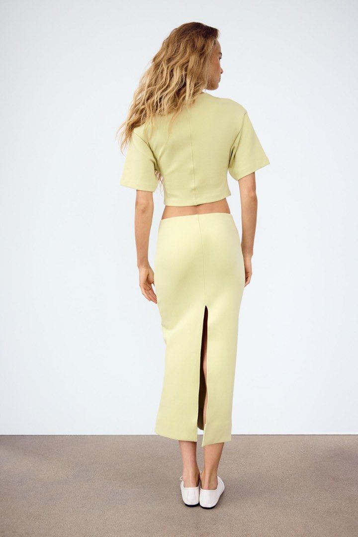BNWT ZARA SET M-S (Category: Sets or Coordinates) located in Cavite. Submitted by paupau.shopper (Listing ID 1461103005, Image 3). Description: .
