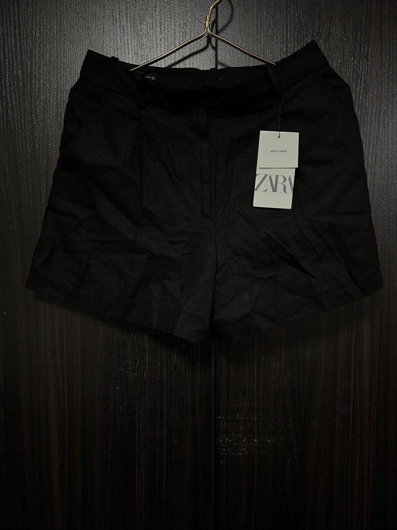 BNWT ZARA SHORTS M (Category: Shorts) located in Cavite. Submitted by paupau.shopper (Listing ID 1461102542, Image 1). Description: .
