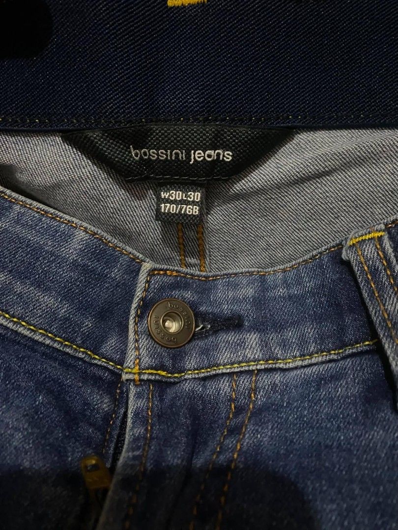 Bossini Jeans Blue Denim (Category: Jeans) located in Manila. Submitted by renznrs (Listing ID 1461077877, Image 2). Description: - Brand: Bossini - Color: Blue - Fit: Straight - Size: 30 - Style: Classic denim - Closure: Button and zip - Pockets: Front and back - Ideal for: Everyday wear - Condition: Comfortable fit.