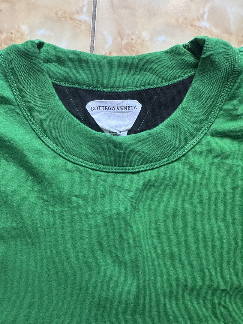 Bottega Veneta (Category: Formal Shirts) located in Kabankalan. Submitted by secondhandgemsz (Listing ID 1460979266, Image 3). Description: Size Large (22W 26L) Like New No Flaws Complete tags.
