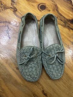 (Category: ) located in . Submitted by vintage_vogue6100 (Listing ID 1460974962, Image 1). Description: .