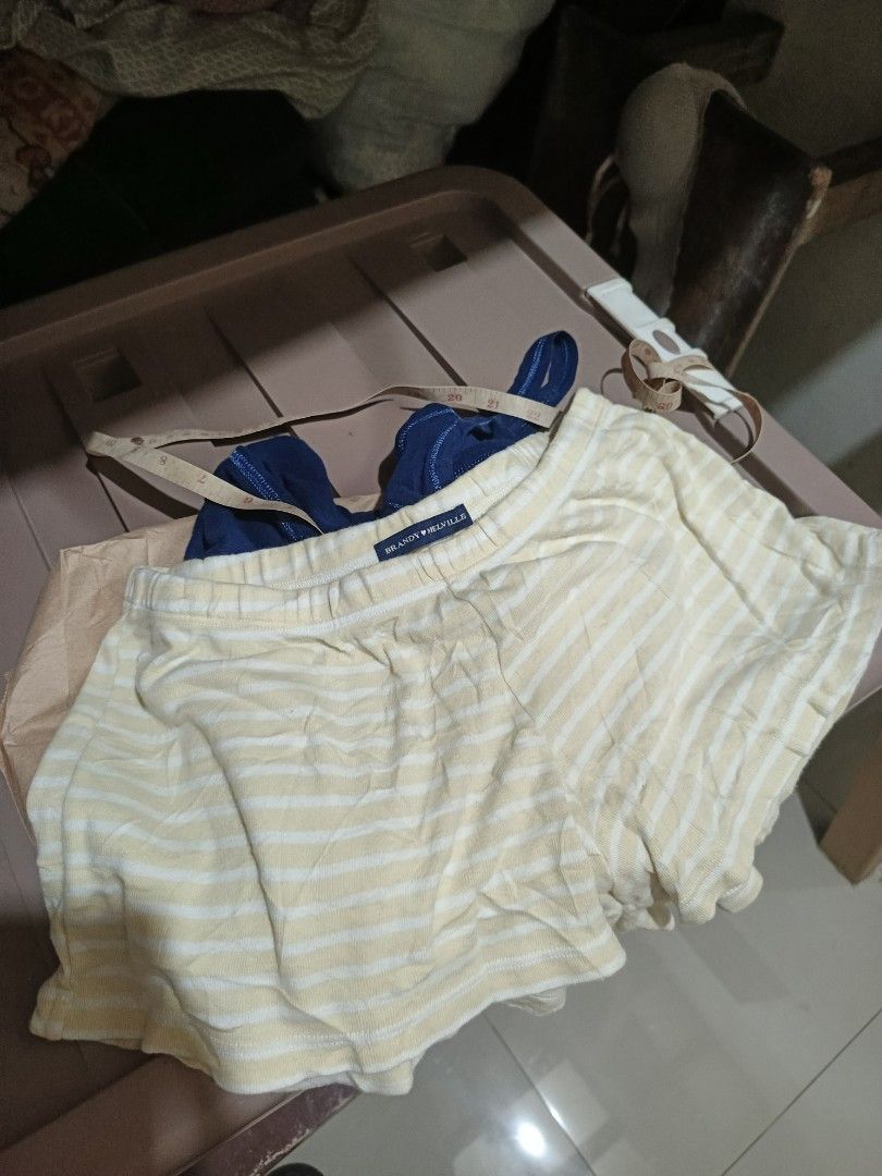 Brandy Melville 4pcs (Category: Others Tops) located in Manila. Submitted by nicolai_25 (Listing ID 1460962397, Image 1). Description: pm for more details all item excellent condi old pic yung item kaya meron pa issue sa post🙇🏻‍♂️.