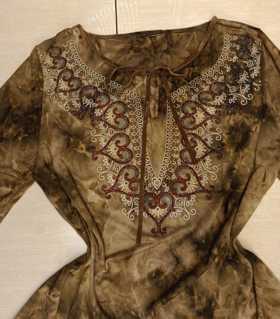 Brown fairy core flared sleeves top (Category: Longsleeves) located in Bambang. Submitted by czar_topaz (Listing ID 1461074965, Image 2). Description: .