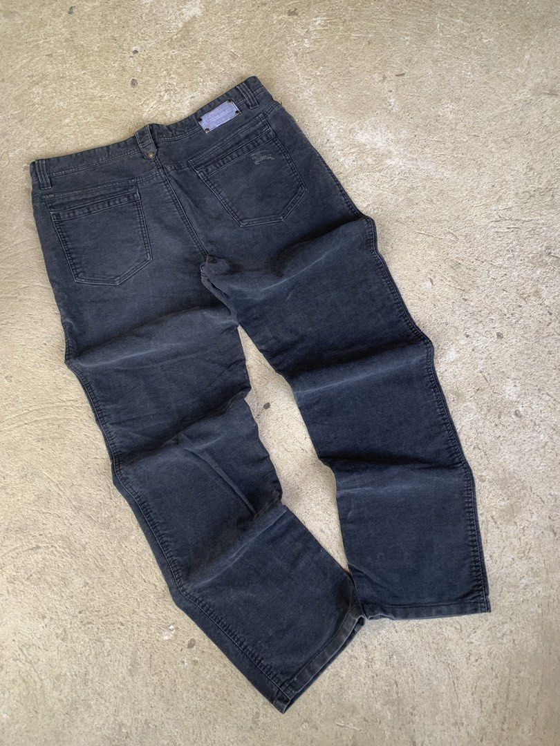 Burberry (Category: Chinos) located in Mambusao. Submitted by naze77 (Listing ID 1461055003, Image 3). Description: Burberry pants W:34 L:42 Hem:9.