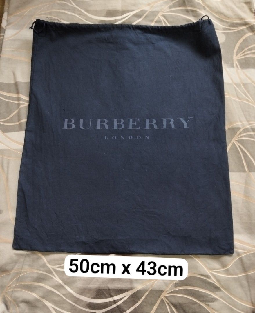 Burberry dust bag dustbag (Category: Backpacks) located in Zamboanga. Submitted by luxuryaccessories_ella.2022 (Listing ID 1460975747, Image 1). Description: Authentic 👉sized by cm ( centimeters) 👉 already wash 👉add sf 👉Loc po is Mindanao 👉 shipping thru J &T add 89 sa sf 👉MOP:Gcash or BPI.