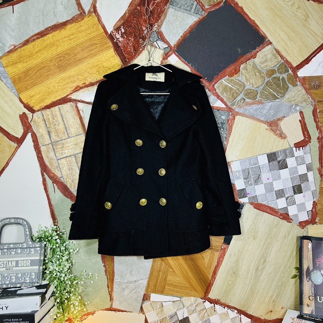 Burberry wool coat (Category: Luxury Apparel) located in Baguio. Submitted by kckc_luxury (Listing ID 1460944615, Image 1). Description: 🌸 TINY PINK SPOTS ARE LENS DAMAGE, NOT CLOTH STAINS ————————— ❗️KINDLY READ BEFORE MAKING AN OFFER❗️ LISTING DETAILS size:S-M width x length (inches):18x26 condition: Good condition --- MOP: Gcash / BPI MOD: J&T / JRS LOCATION: Baguio City --- NOTE: • Manage your expectations • Photos did not go under any edit 