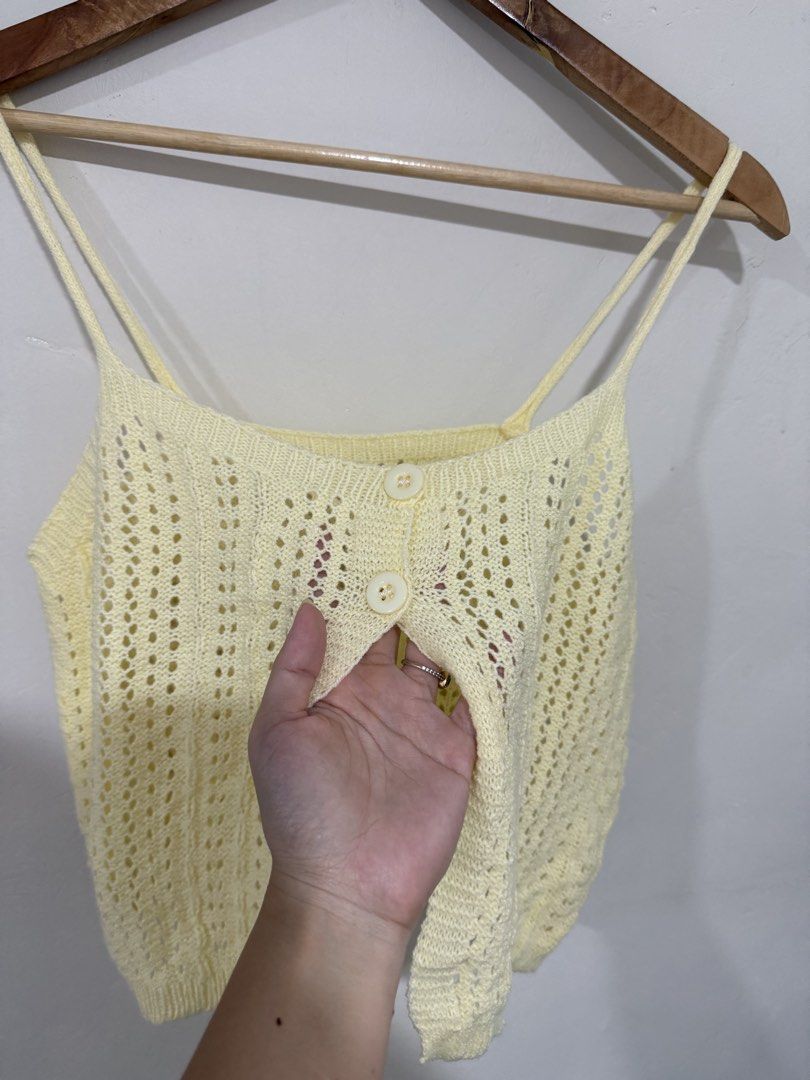 Butter Yellow Knitted Top (Category: Sleeveless) located in Manila. Submitted by morningthrifters (Listing ID 1460934169, Image 2). Description: Butter yellow knitted top From bkk Medium size Can be for layering or just top.