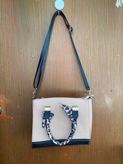(Category: ) located in . Submitted by hustle_thrift08 (Listing ID 1460949294, Image 1). Description: .