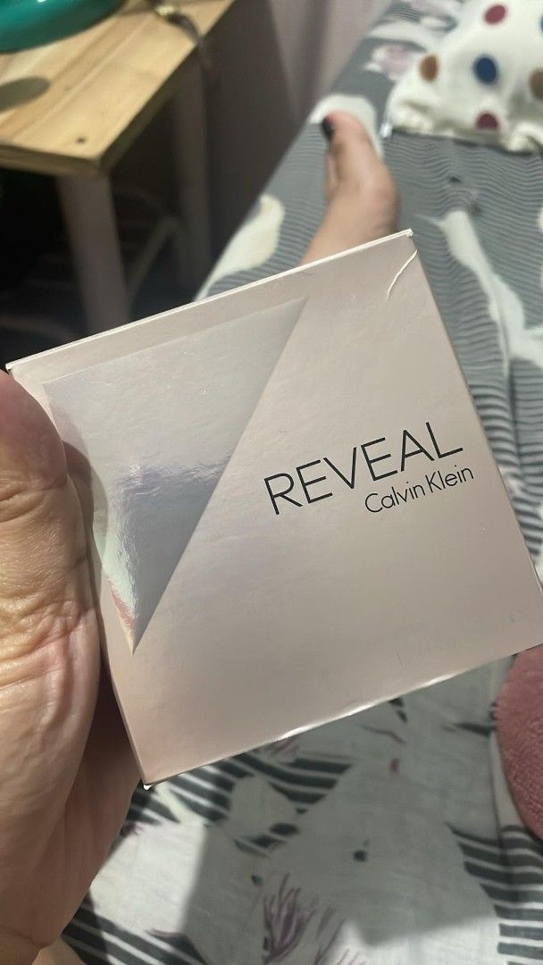 Calvin Klein REVEAL Eau de Parfum (Category: Fragrance & Deodorants) located in Paranaque City. Submitted by jtaguirre (Listing ID 1461043537, Image 1). Description: - Authentic Calvin Klein REVEAL perfume - Comes with original packaging - Selling because it's no longer needed - Perfect for personal collection .
