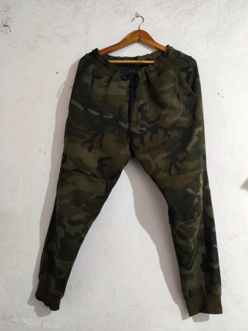 Camouflage Jogger Sweatpants (Category: Joggers) located in Caloocan City. Submitted by johncarlod51528 (Listing ID 1461067270, Image 1). Description: - Stylish camo print joggers - Comfortable elastic waistband with adjustable drawstring - Ribbed cuffs for a snug fit - Ideal for casual outings, lounging at home, or running errands.