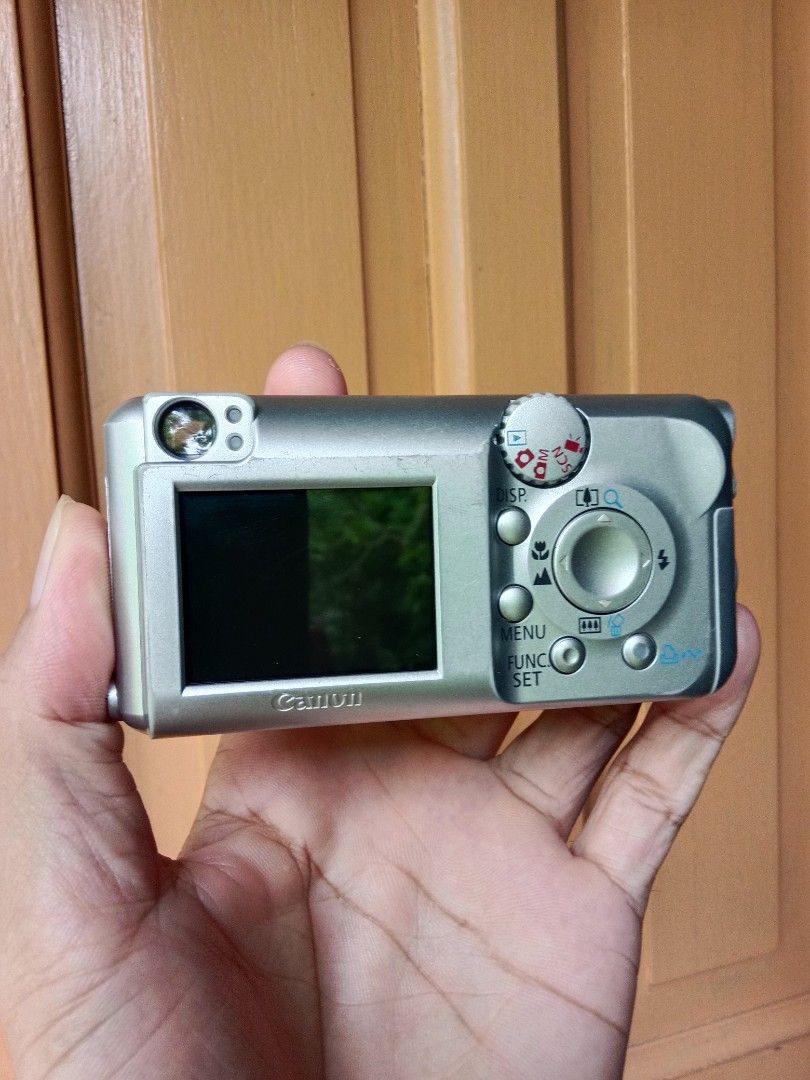 Canon PowerShot A430 4.0 MP Digital Camera with Charger Set (Category: Cameras) located in Camaligan. Submitted by jestoni_digicam (Listing ID 1461059944, Image 2). Description: 📸 Canon PowerShot A430 Vintage Digicam Bundle 📸Price: ₱3,800 Get that authentic, dreamy Y2K aesthetic with this complete, ready-to-shoot Canon PowerShot A430 bundle! Perfect for bringing back those nostalgic early-2000s vibes with gorgeous vintage tones. Fully tested an