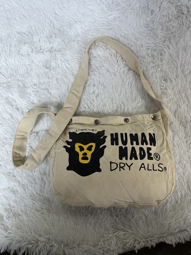 Canvas Mini Newspaper Bag (Category: Sling Bags) located in Cotabato. Submitted by big_cash (Listing ID 1460936591, Image 1). Description: HUMAN MADE Canvas Mini Newspaper L: 11 W: 14 Dm for more details📩📩📩 Unli Vc and Vouch L: Cotabato City, Mindanao 9600.