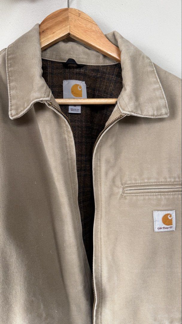 Carhartt Detroit EJ097 (Category: Coats, Jackets and Outerwear) located in Caloocan City. Submitted by stuffsbyk. (Listing ID 1460978146, Image 2). Description: For Sale Only Carhartt Detroit EJ097 266 ‘Cottonwood’ colorway European counterpart of the J97 Size: Medium 22x 28 10,000.00 only.