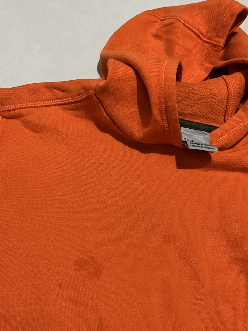 Carhartt script hoodie (Category: Hoodies) located in Iloilo. Submitted by jthrift0 (Listing ID 1461092350, Image 3). Description: Complete tags authentic 21x27 minor oil stain,pinholes.