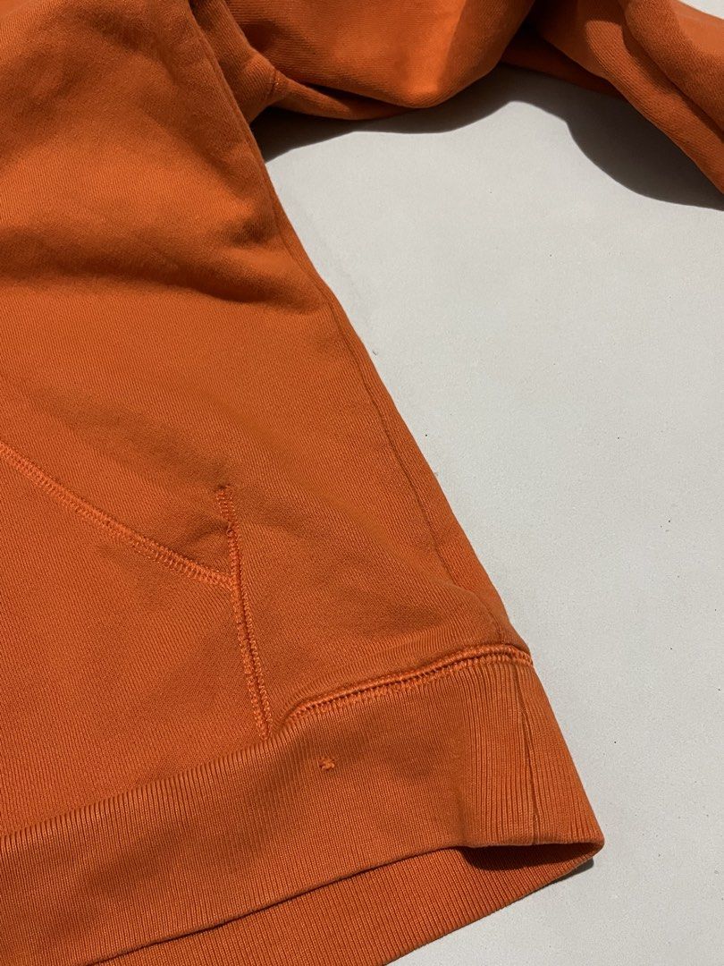 Carhartt script hoodie (Category: Hoodies) located in Iloilo. Submitted by jthrift0 (Listing ID 1461092750, Image 3). Description: Complete tags authentic 21x27 need wash,pinhole.