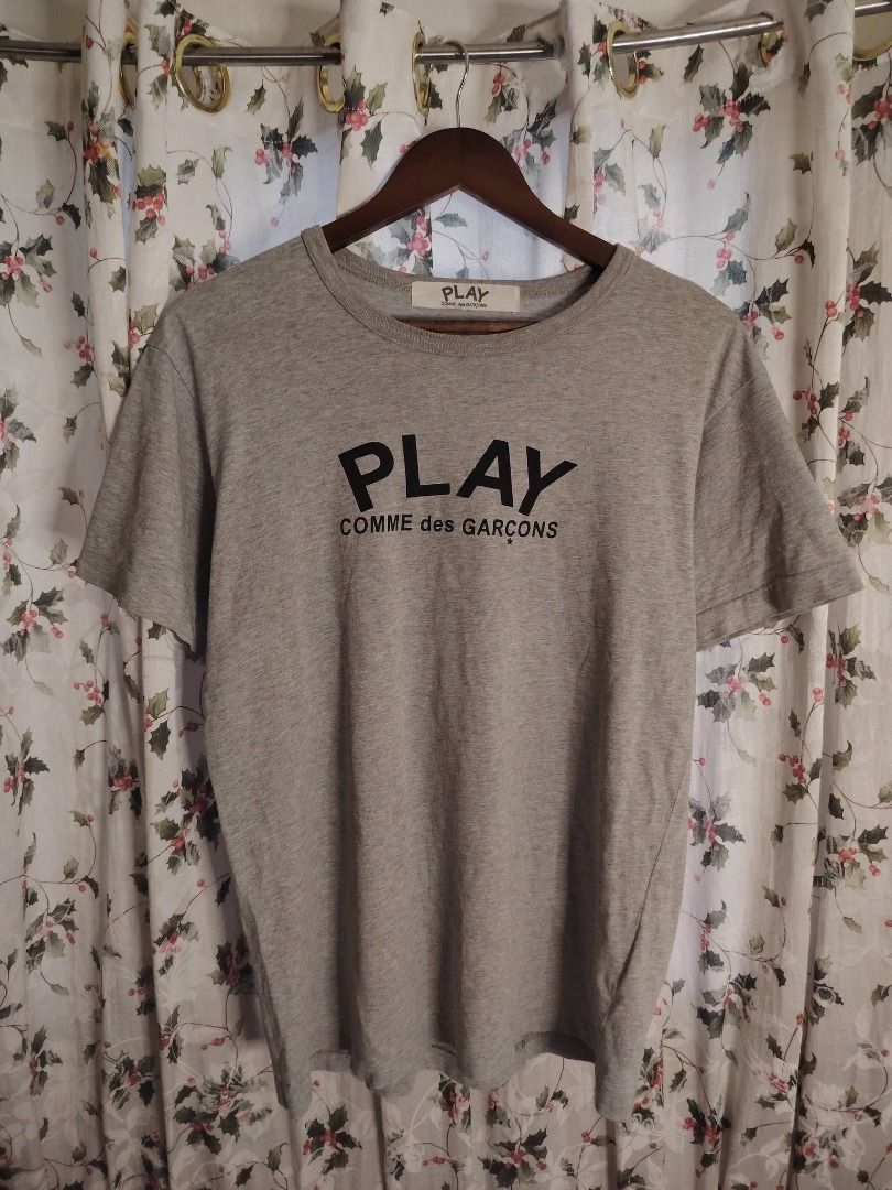 CDG BIG HEART BACK PRINT TEE // Medium (Category: Luxury Apparel) located in Legazpi City. Submitted by urbangarmentsarch4500 (Listing ID 1461005944, Image 2). Description: CDG BIG HEART BACK PRINT TEE Excellent Condition Medium W 20 L 27 NO ISSUE👾 GRAB 650 (Automatically YOURS)⛓️ --- ‼️w/ FREE STICKERS FOR EVERY PURCHASE⁉️ 🛒🛒🛒 BUY. SELL. TRADE. CONSIGN🗣️🤝🏼 BLESS THY HUSTLE! 🧿✨.