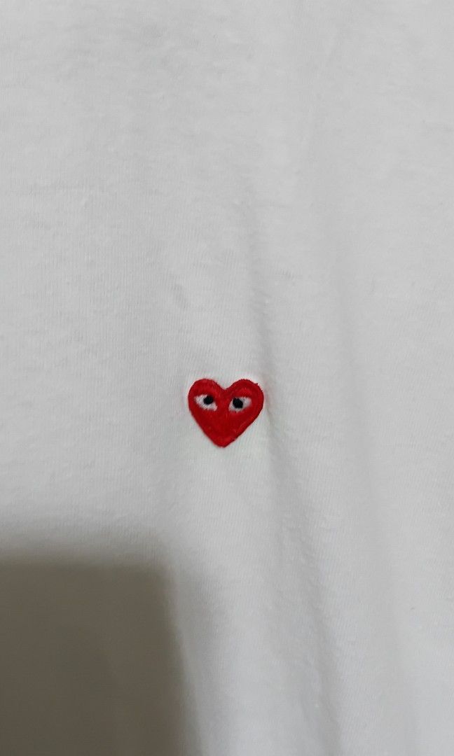 CDG PLAY Small red heart (Category: Activewear) located in Legazpi City. Submitted by nashaiza (Listing ID 1461031126, Image 3). Description: Small red heart 18x25.5 dimes small on tag 9.5/10 CR Excellent Condition No issue MOP: GCash Courier: J&T Express.