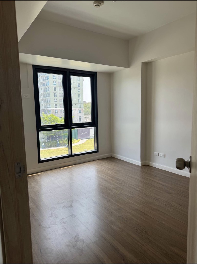(Category: ) located in . Submitted by rmvlistings (Listing ID 1460969205, Image 1). Description: .