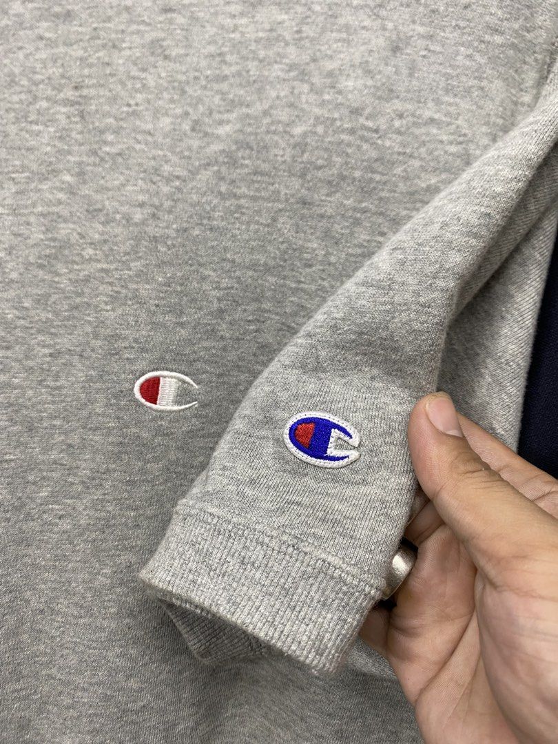Champion (Category: Activewear) located in Manila. Submitted by freshfindresale (Listing ID 1461066581, Image 3). Description: Mine: 449 Large (21.5/29.5) Excellent condition No issue.