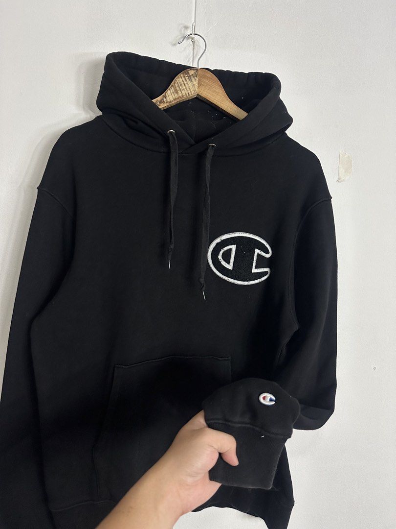 Champion big C hoodie (Category: Coats, Jackets and Outerwear) located in Las Pinas. Submitted by archimedes.joaquin (Listing ID 1461033053, Image 2). Description: Excellent condition - 9.7/10 color rate - big C patch sz large 23 width 27.5 length -issue: may pinhole sa pocket complete tags.