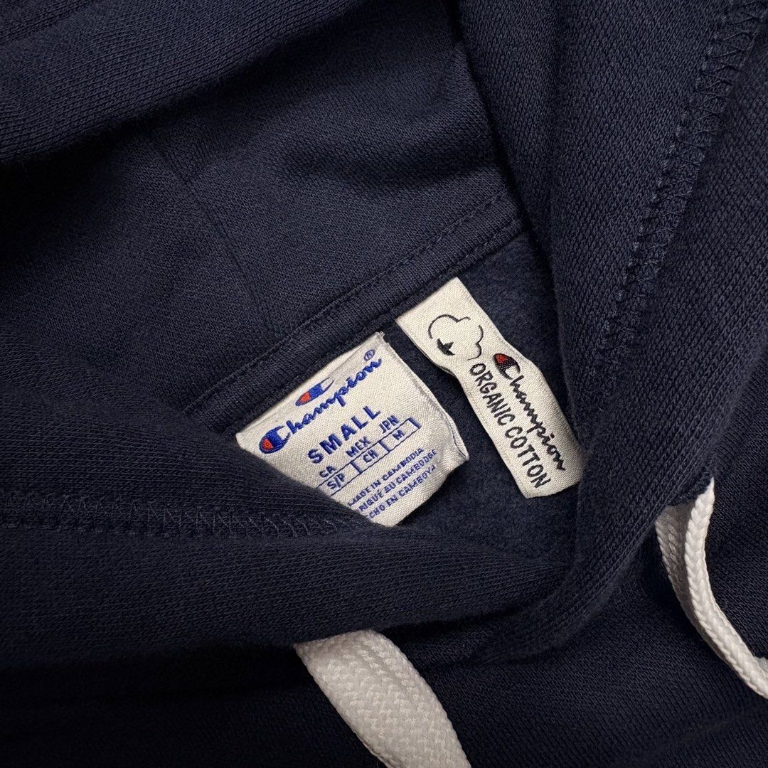 Champion OG Logo Embroidered in navy (Category: Hoodies) located in Las Pinas. Submitted by collabcart (Listing ID 1461108296, Image 3). Description: 🛒Champion OG Logo Embroidered in navy 🛒 🇺🇸 Imported from US ✅ Brandnew ✅ Original/Authentic/legit 📐Sizes Available Small .