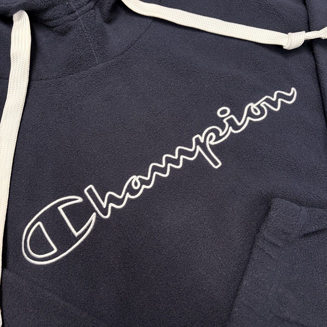 Champion Power blend fleece Pullover (Category: Hoodies) located in Las Pinas. Submitted by collabcart (Listing ID 1461108892, Image 2). Description: 🛒Champion Power blend fleece Pullover🛒 🇺🇸 Imported from US ✅ Brandnew ✅ Original/Authentic/legit 📐Sizes Available Large .