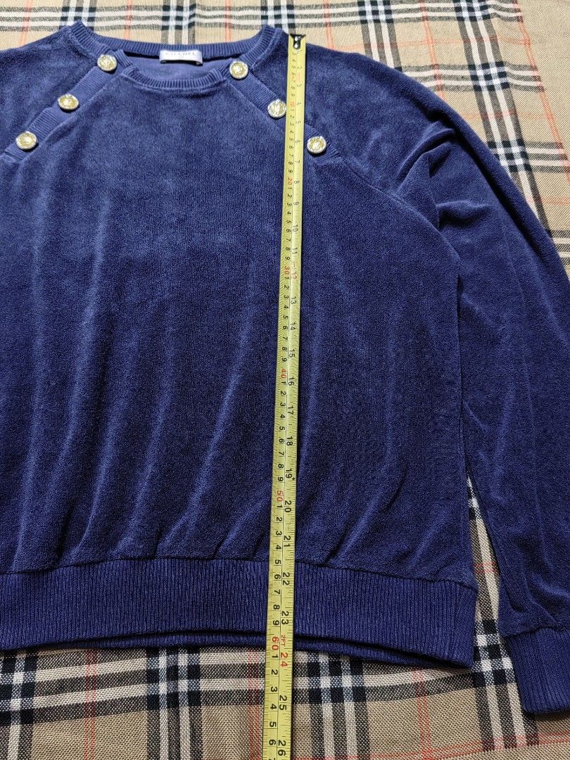 CHANEL (Category: Coats, Jackets and Outerwear) located in Baguio. Submitted by curated_luxe_brandeds (Listing ID 1461050136, Image 3). Description: CHANEL DIMENSION :L23 X W20. 5 FITS MEDIUM TO LARGE WOMENS STRETCHABLE MATERIAL SEE PICS FOR DETAILS EXCELLENT CONDITION COLOR MAY VARY DUE TO LIGHTING MOP BDO /GCASH NO COD /COP FB PAGE /CAROUSELL : curated_luxe_brandeds FACEBOOK SELLING ACCOUNT : Esteph Colpita SA PHYSICAL STORE :STALL 324A THIRD F