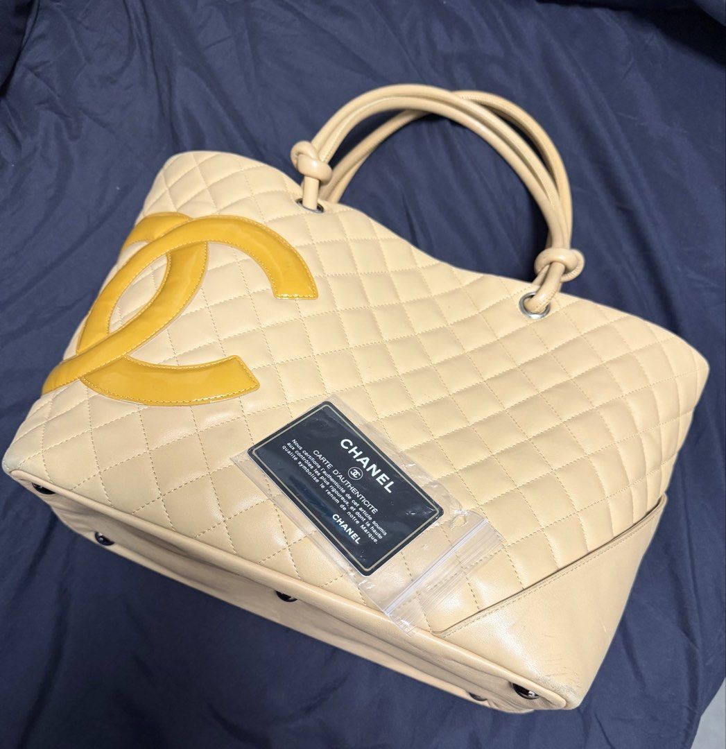 Chanel cambon (Category: Luxury Bags & Wallets) located in Marikina City. Submitted by 000christina000 (Listing ID 1460951296, Image 2). Description: Chanel cambon With minor rubs on the edges as shown on photo With authenticity card Price slightly negotiable.