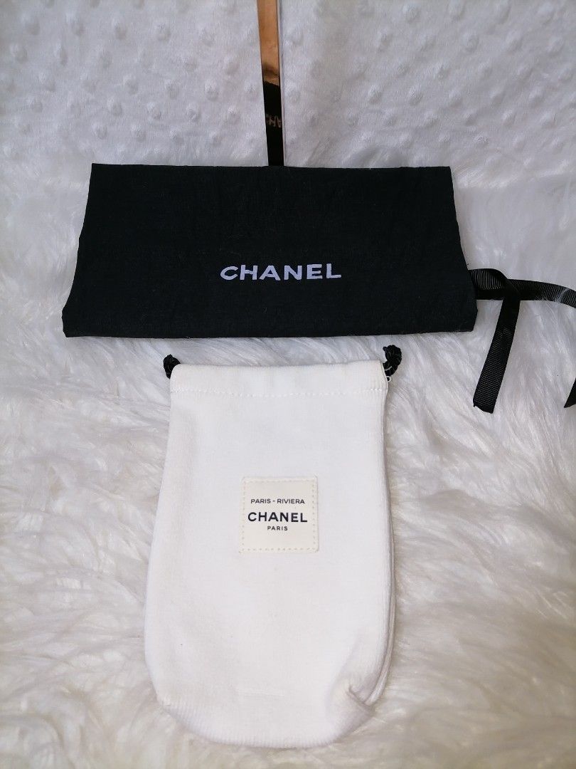 Chanel Dustbag s (Category: Purses & Pouches) located in Butuan. Submitted by az-branded.items (Listing ID 1460982409, Image 1). Description: Size: black W9" L 13" White small for perfume, etc. Size: W 4" x L 7" Selected from Japan surplus.