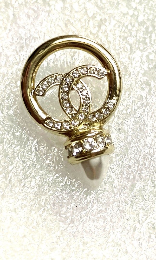 Chanel Earrings (Category: Luxury Accessories) located in Manila. Submitted by blings_thingies (Listing ID 1460967423, Image 2). Description: .