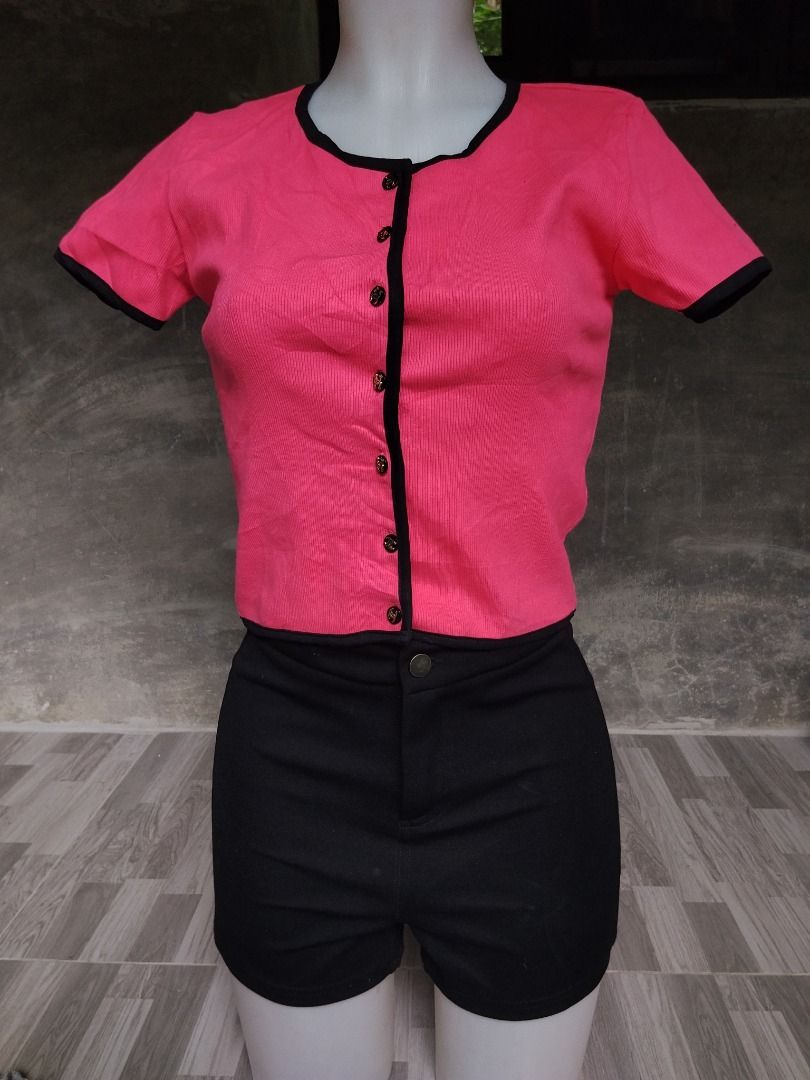 Chanel ribbed crop top (Category: Others Tops) located in Caloocan City. Submitted by chimi_eya (Listing ID 1460938821, Image 1). Description: Vintage 1999 Cruise Collection ("99C") designed by Karl Lagerfeld..