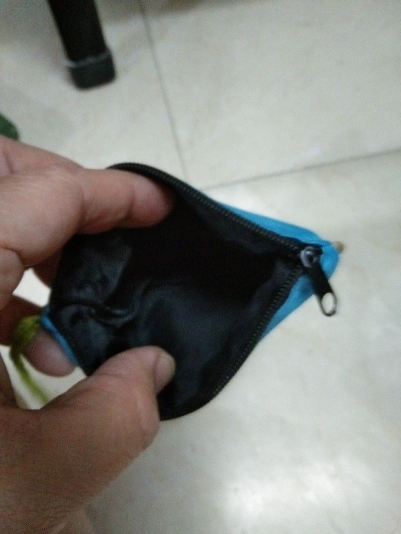 Chinese coin purse (Category: Purses & Pouches) located in Quezon City. Submitted by eidorableshop (Listing ID 1461007300, Image 2). Description: .