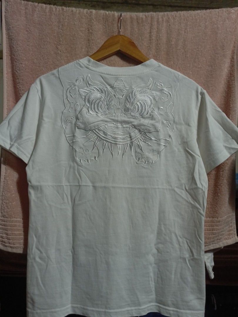 Chinese style lion embroidered (Category: Tshirts & Polo Shirts ) located in General Santos City (Dadiangas). Submitted by wreps (Listing ID 1461035660, Image 3). Description: embroidered design W- 20,L- 24 no issue.