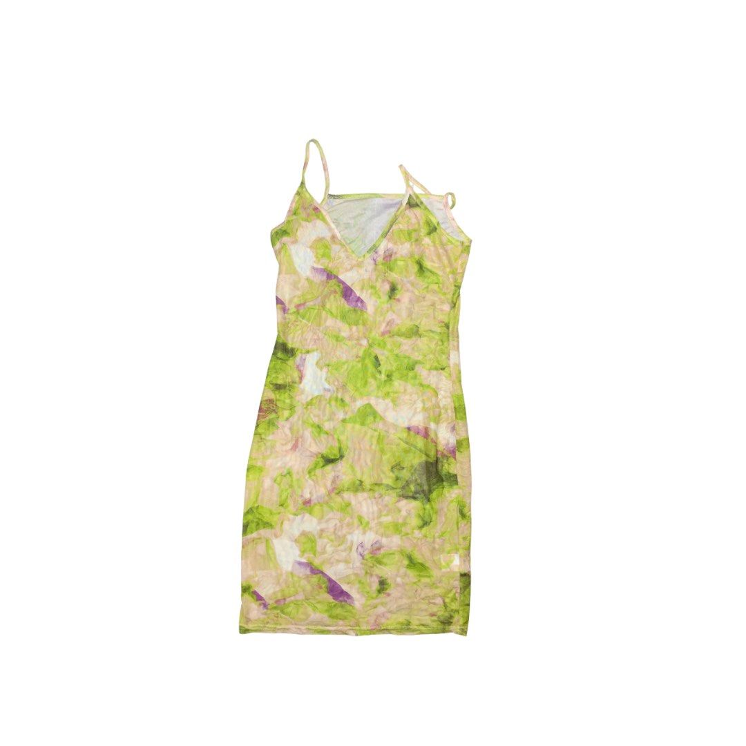 Choose any 4 Items for only 100 Pesos! (Category: Dresses) located in Pasig City. Submitted by orange.thrift (Listing ID 1461054713, Image 1). Description: .