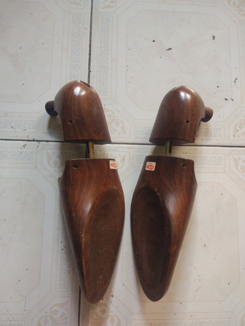 Church's Shoe Tree Size 10 (Category: Shoe inserts & accessories) located in Pasay City. Submitted by denimdude.ph (Listing ID 1461000561, Image 2). Description: .